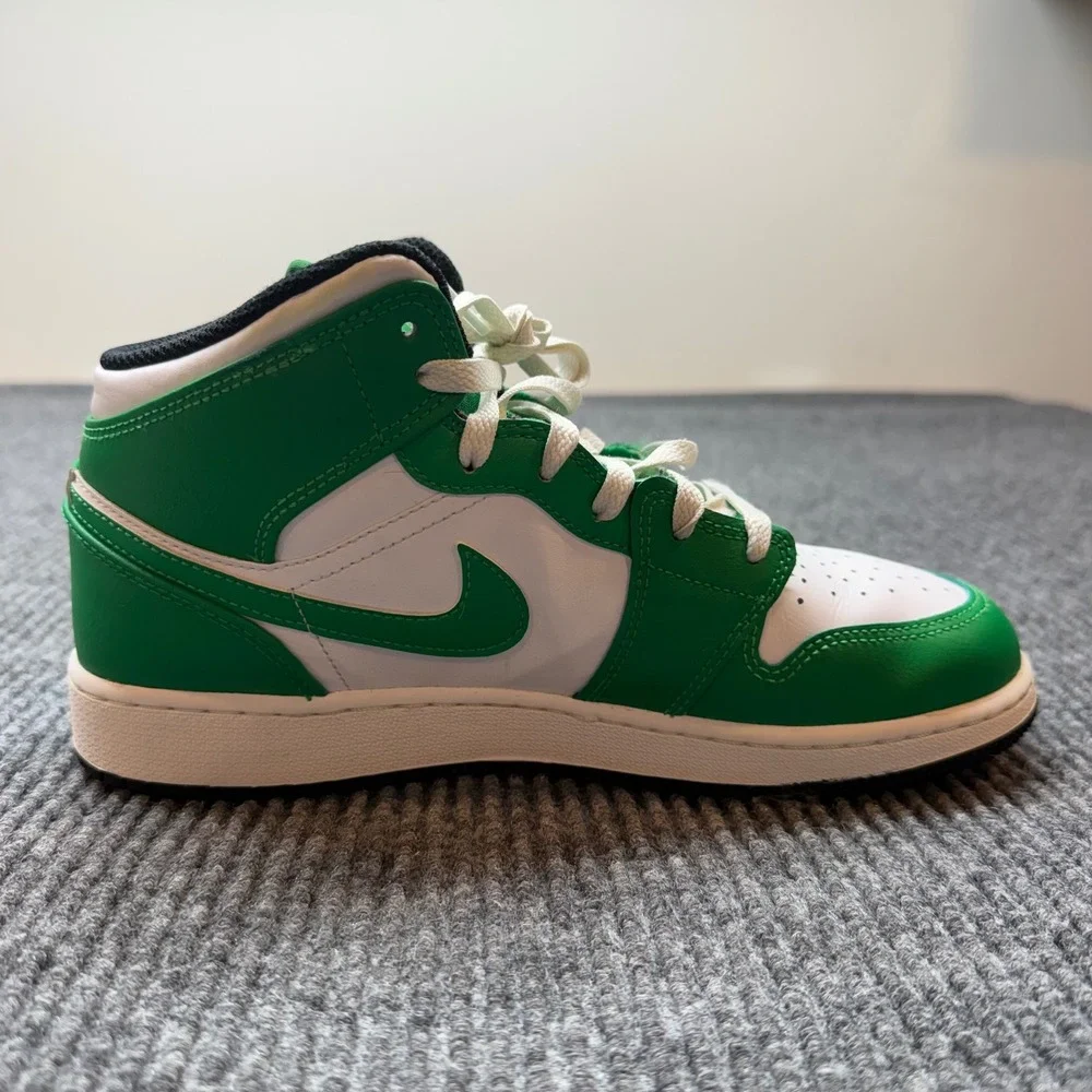 Nike Air Jordan 1 Mid Lucky Green White Sneakers Youth 6.5Y Retro Basketball